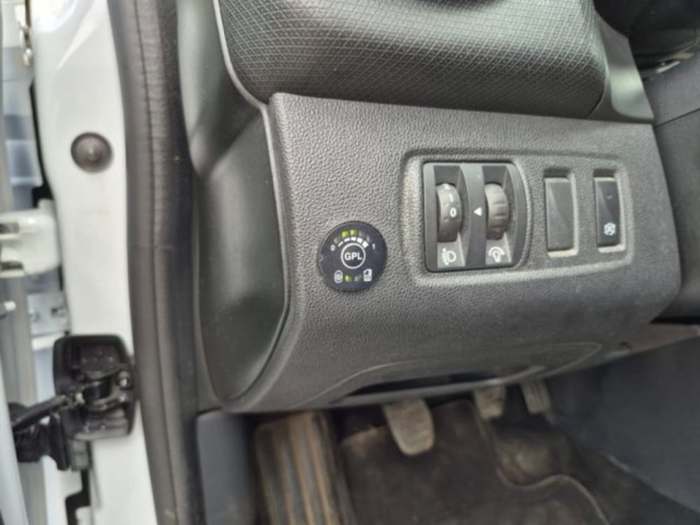 Renault Clio usata a Bologna (10)