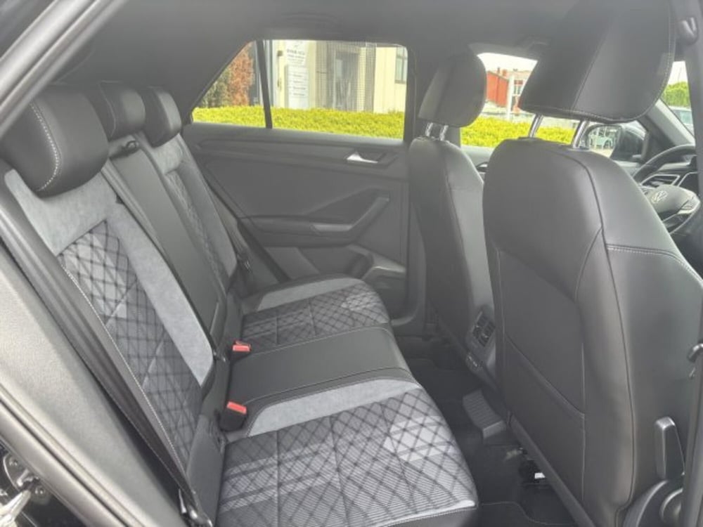 Volkswagen T-Roc nuova a Vicenza (9)