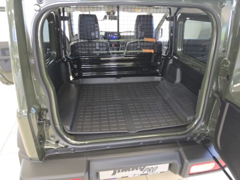 Suzuki Jimny nuova a Reggio Emilia (12)