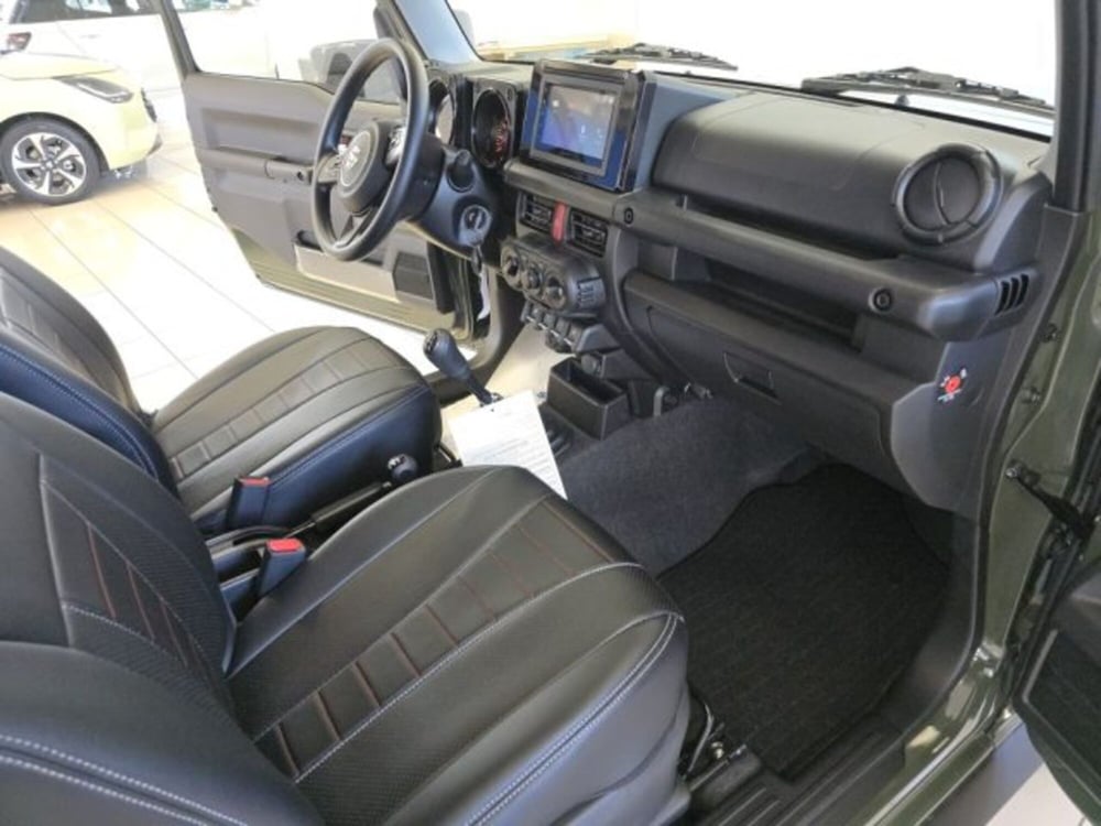 Suzuki Jimny nuova a Reggio Emilia (13)