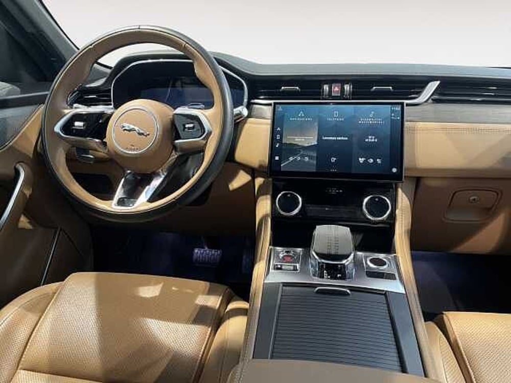 Jaguar F-Pace usata a Ravenna (13)