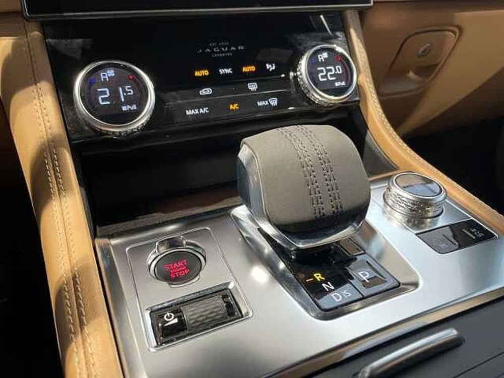 Jaguar F-Pace usata a Ravenna (16)
