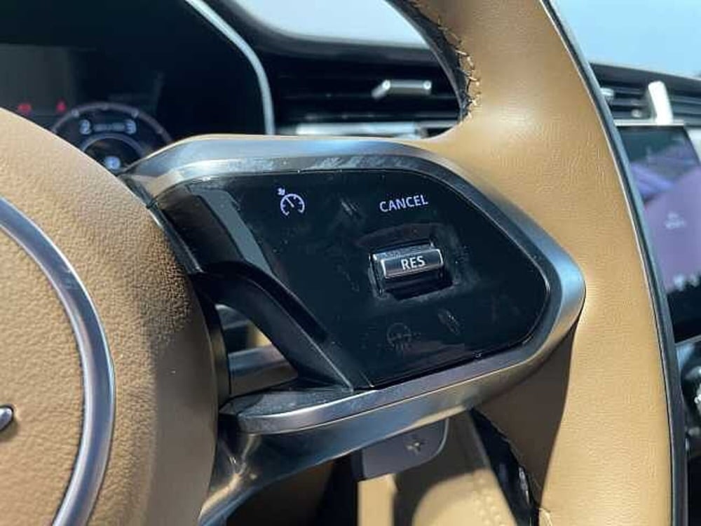 Jaguar F-Pace usata a Ravenna (19)