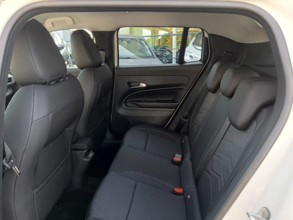 Jeep Avenger nuova a Brescia (18)