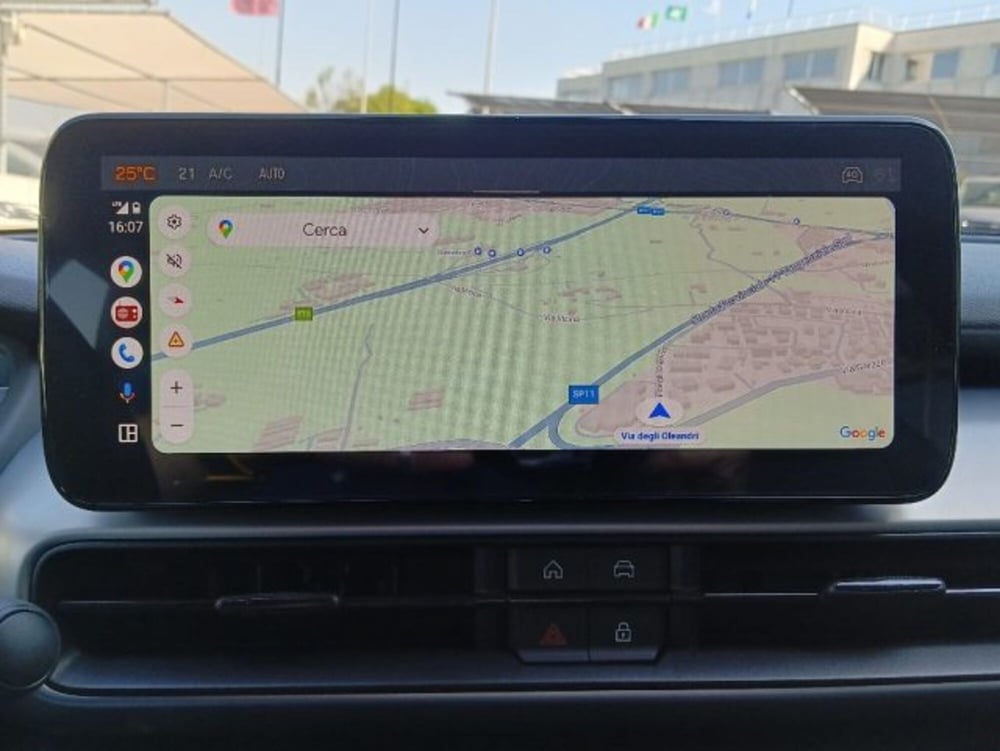 Jeep Avenger nuova a Brescia (19)
