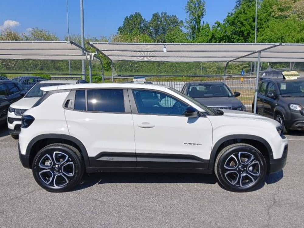 Jeep Avenger nuova a Brescia (4)