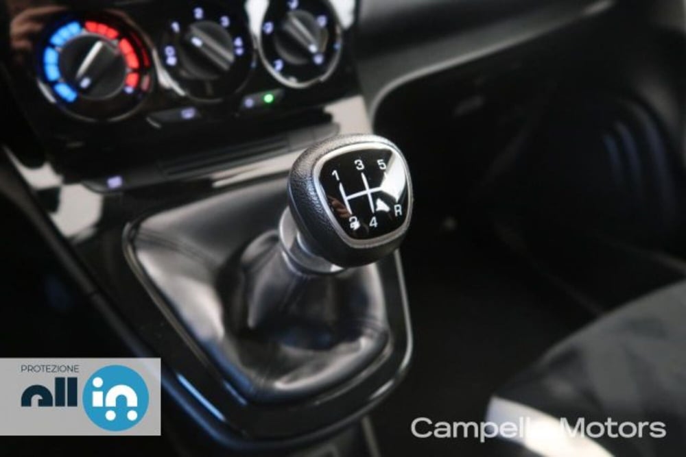 Lancia Ypsilon usata a Venezia (12)