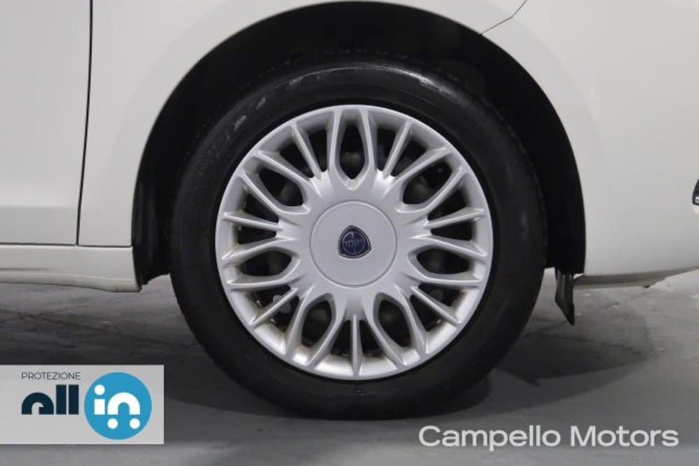 Lancia Ypsilon usata a Venezia (16)