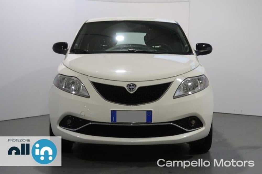 Lancia Ypsilon usata a Venezia (2)