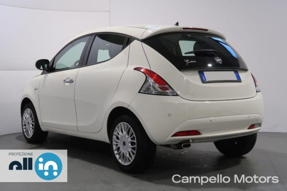 Lancia Ypsilon usata a Venezia (3)
