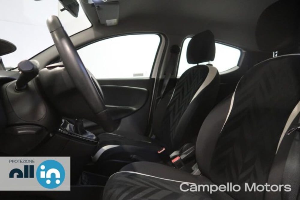 Lancia Ypsilon usata a Venezia (5)