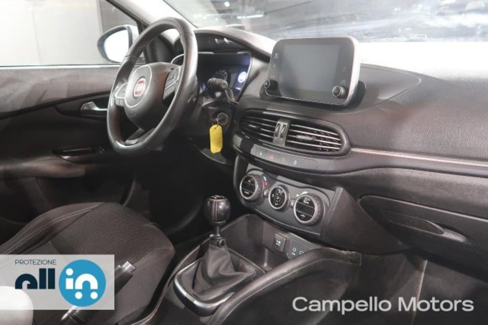 Fiat Tipo Station Wagon usata a Venezia (13)
