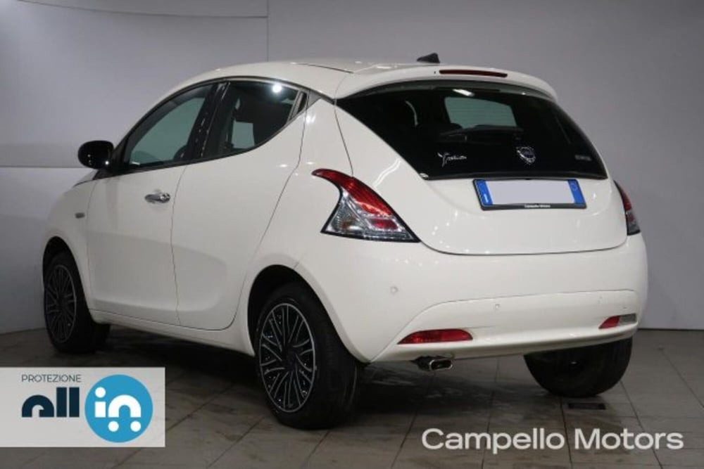 Lancia Ypsilon usata a Venezia (3)