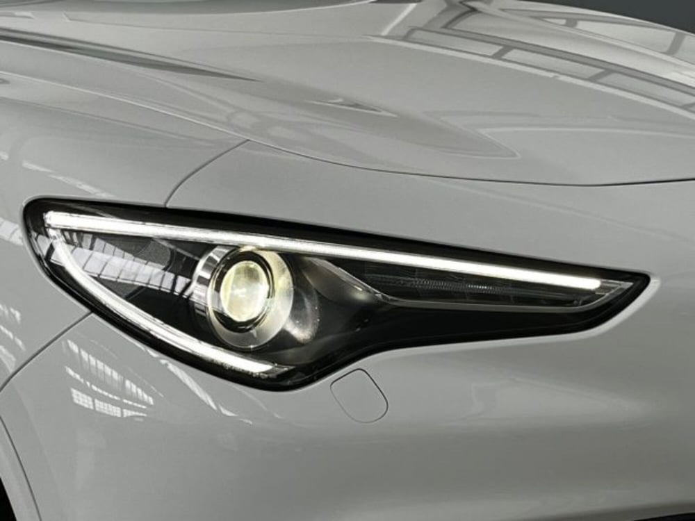 Alfa Romeo Stelvio usata a Verona (17)