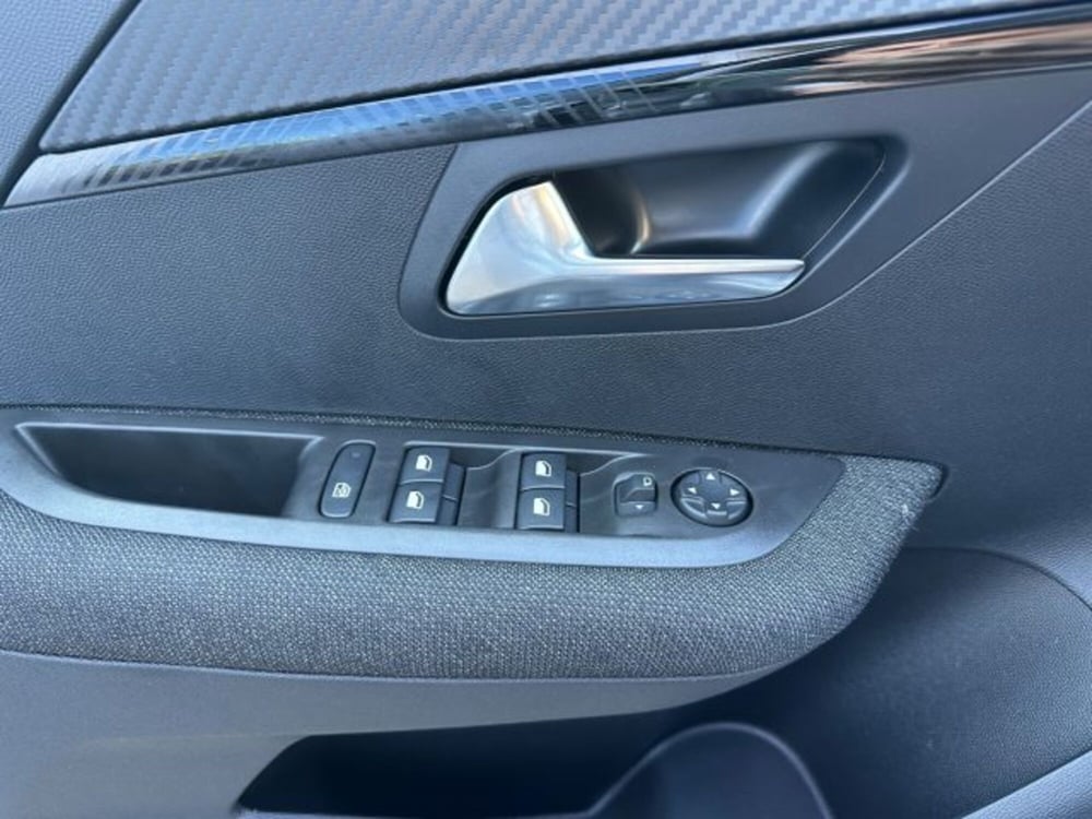 Peugeot 208 nuova a Reggio Emilia (8)
