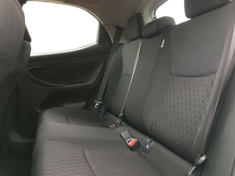Toyota Yaris usata a Lecco (12)