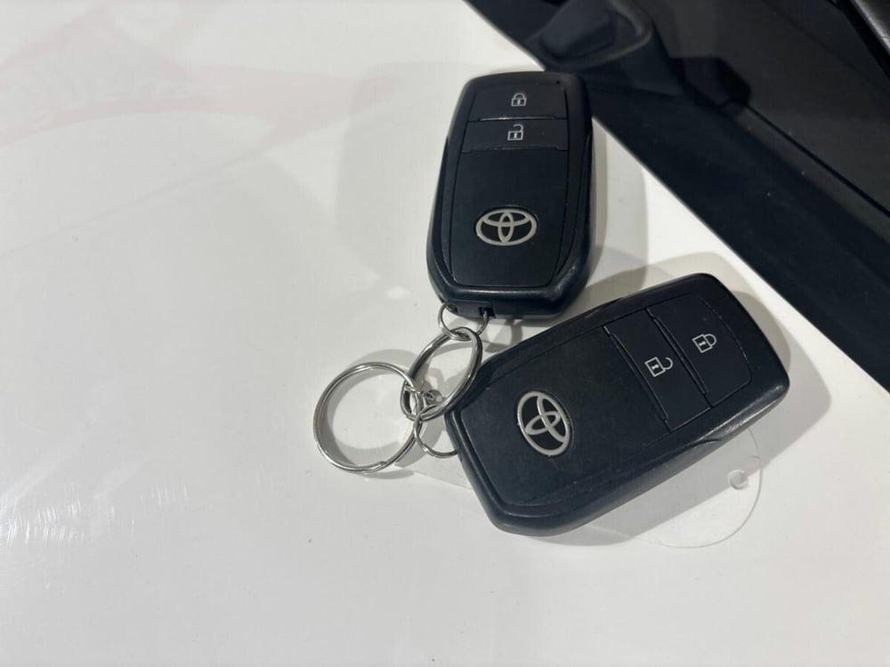 Toyota Yaris usata a Lecco (17)