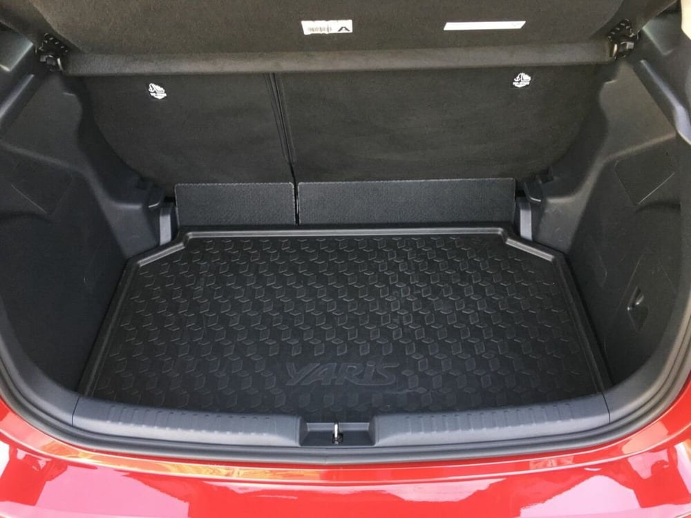 Toyota Yaris usata a Lecco (12)
