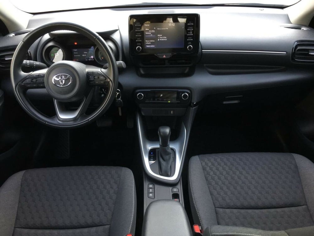 Toyota Yaris usata a Lecco (8)