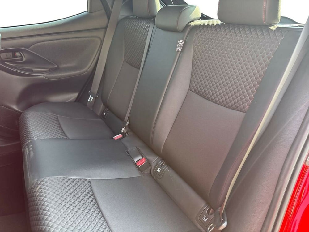 Toyota Yaris usata a Lecco (11)