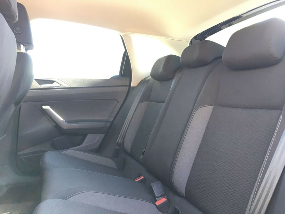 Volkswagen Taigo usata a Lecco (11)