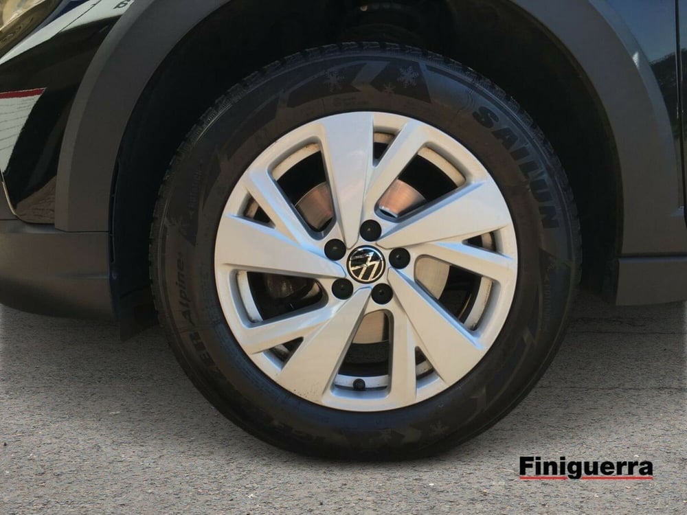 Volkswagen Taigo usata a Lecco (7)