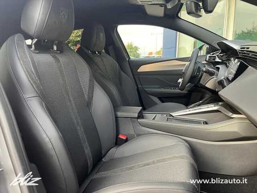 Peugeot 308 SW nuova a Udine (11)