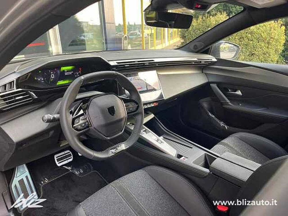 Peugeot 308 SW nuova a Udine (8)