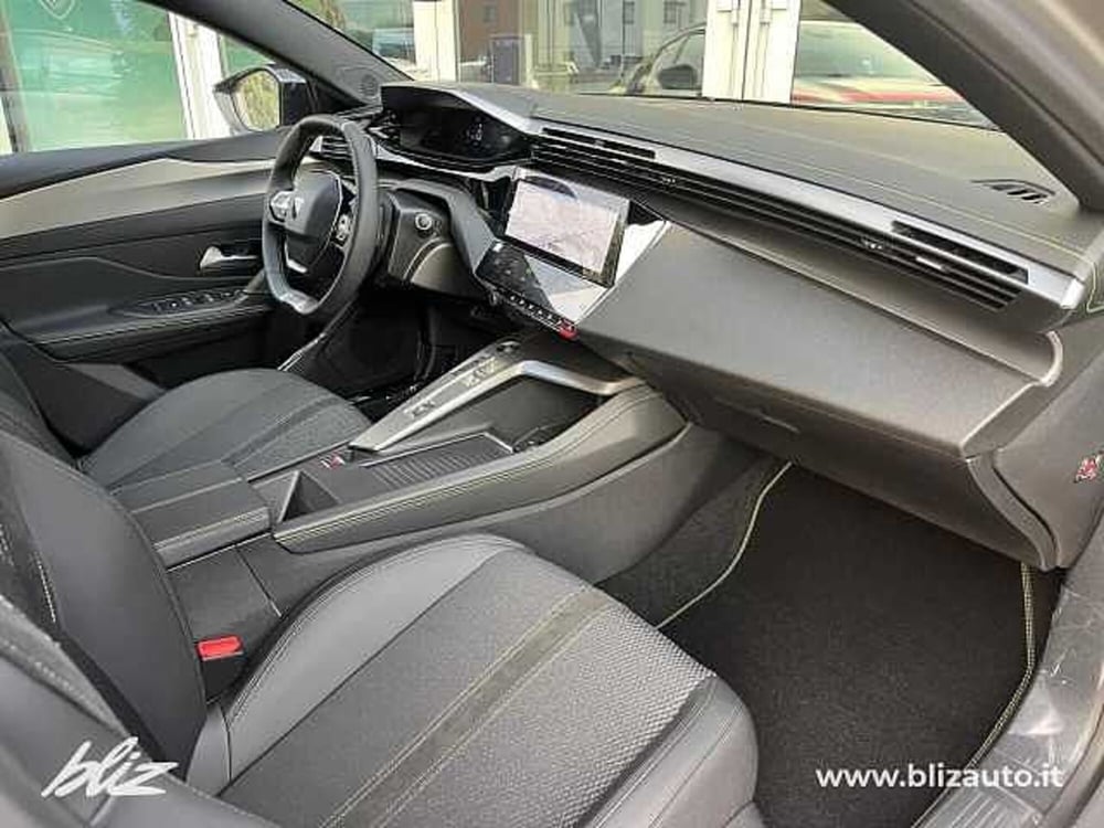 Peugeot 308 SW nuova a Udine (9)