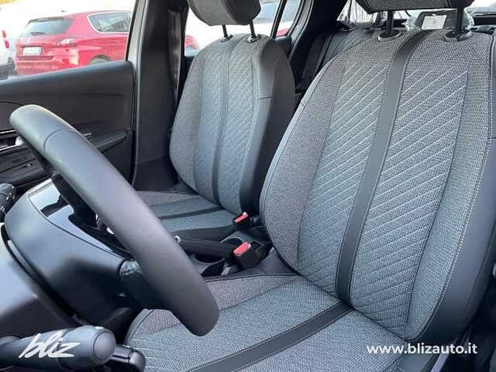Peugeot 208 nuova a Udine (10)