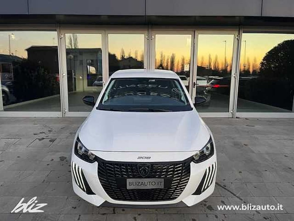 Peugeot 208 nuova a Udine (7)