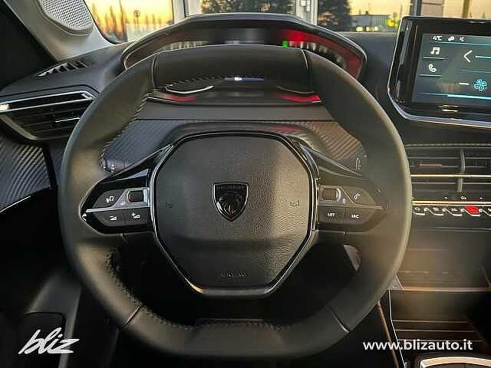 Peugeot 208 nuova a Udine (9)