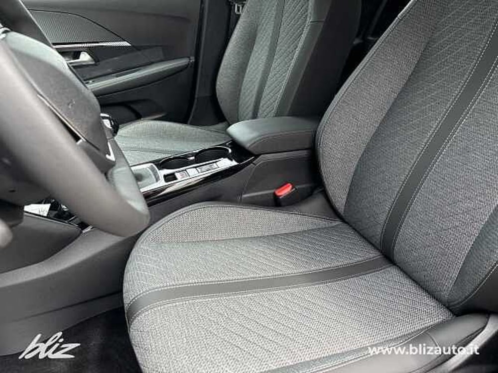 Peugeot 208 nuova a Udine (10)