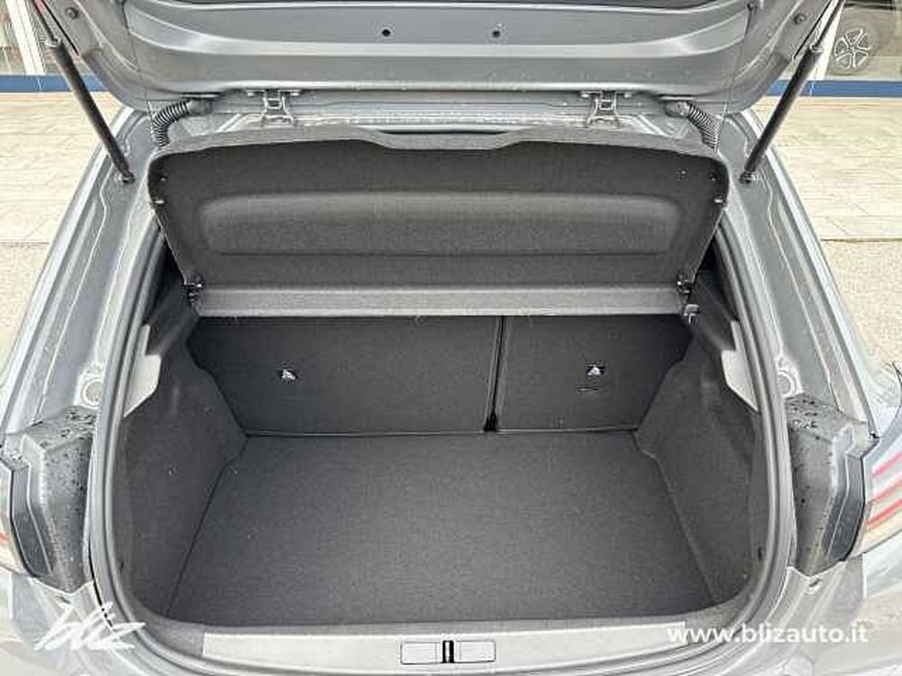 Peugeot 208 nuova a Udine (7)