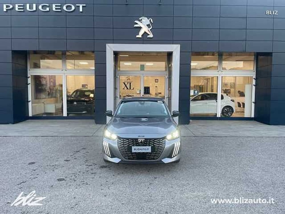 Peugeot 208 nuova a Udine (2)
