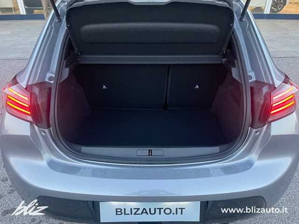 Peugeot 208 nuova a Udine (8)