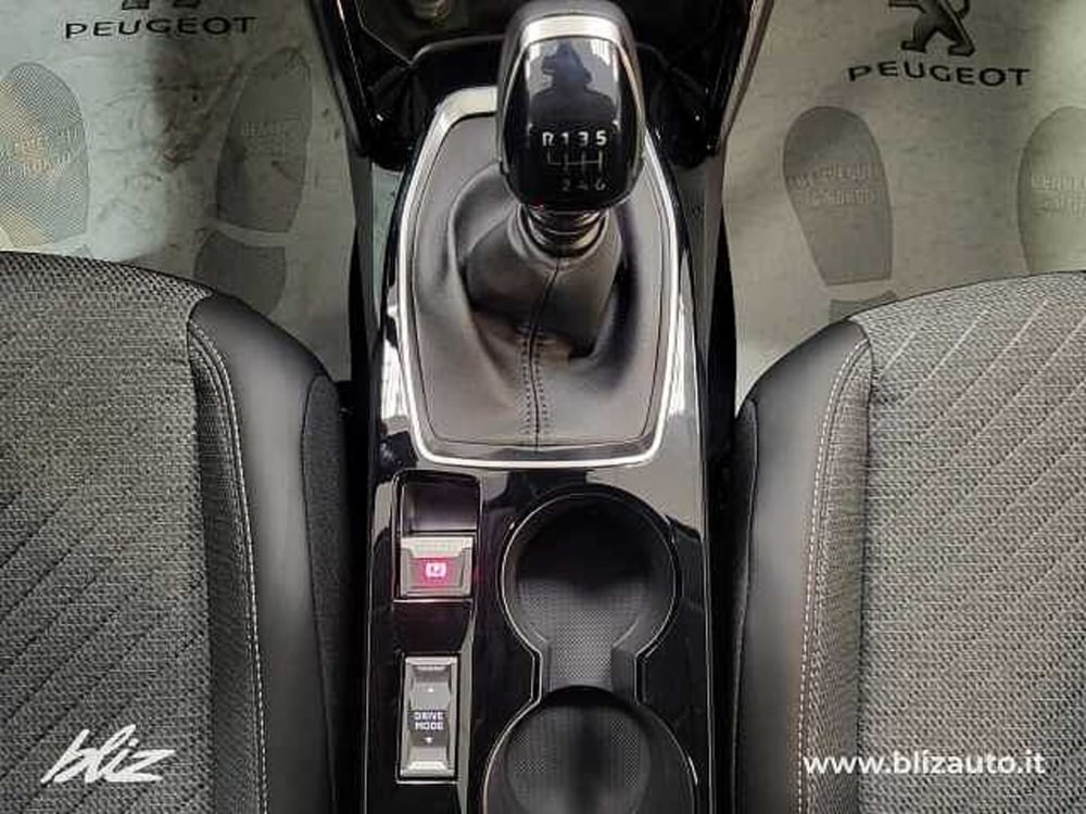 Peugeot 208 nuova a Udine (14)