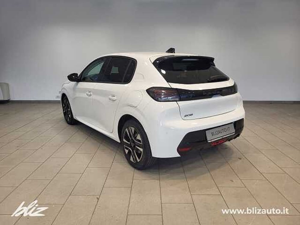 Peugeot 208 nuova a Udine (3)