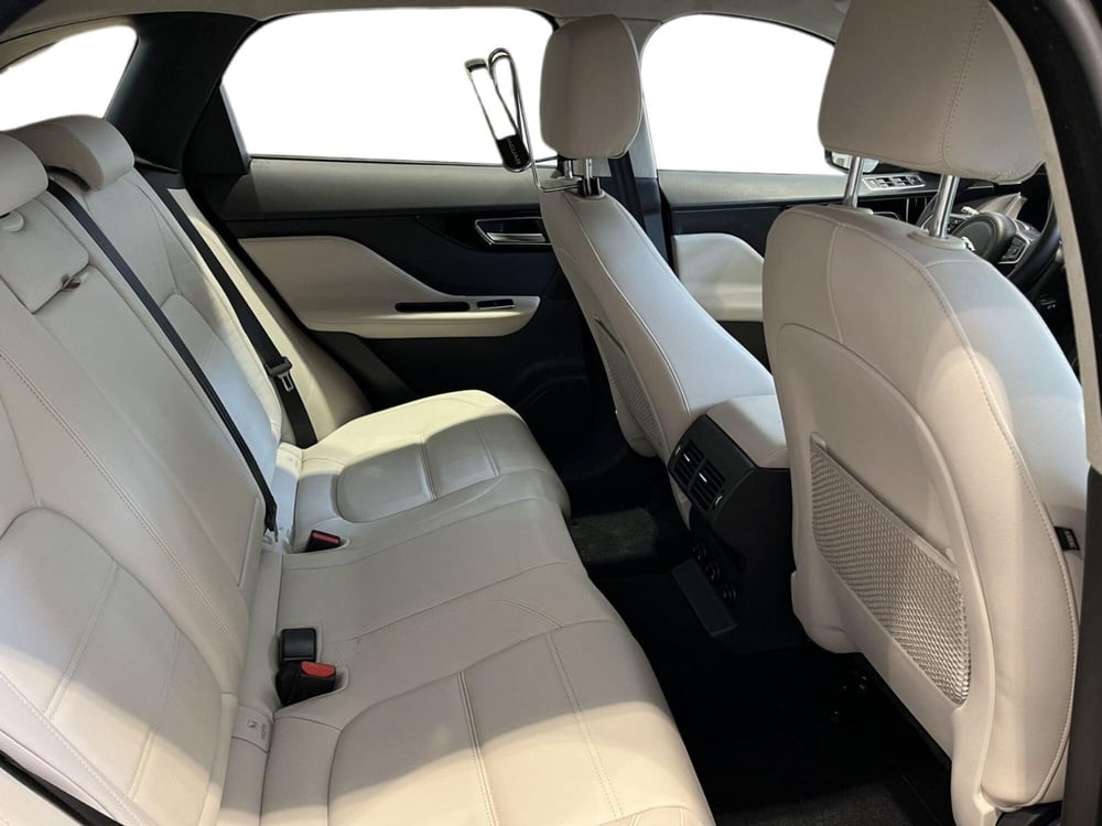 Jaguar F-Pace usata a Catania (5)