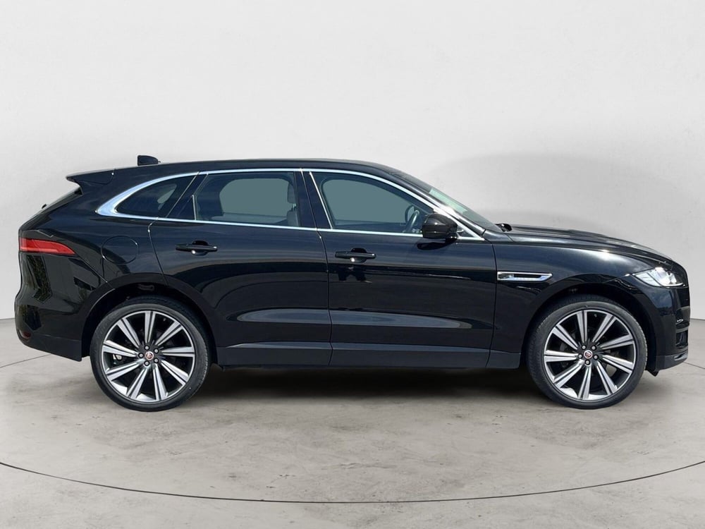 Jaguar F-Pace usata a Catania (6)