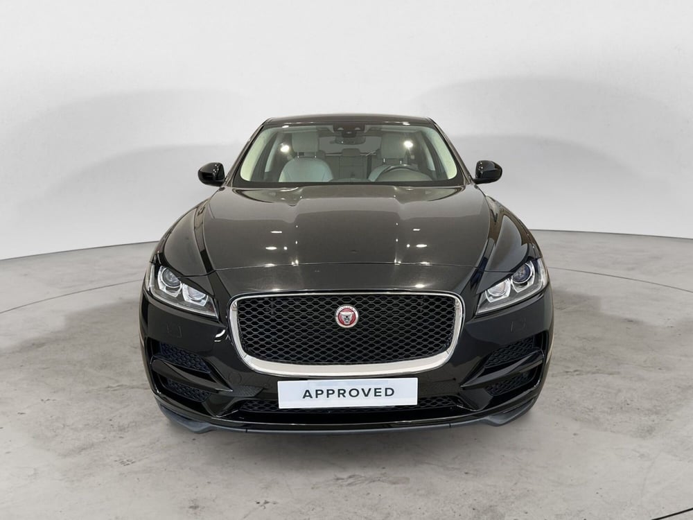 Jaguar F-Pace usata a Catania (8)