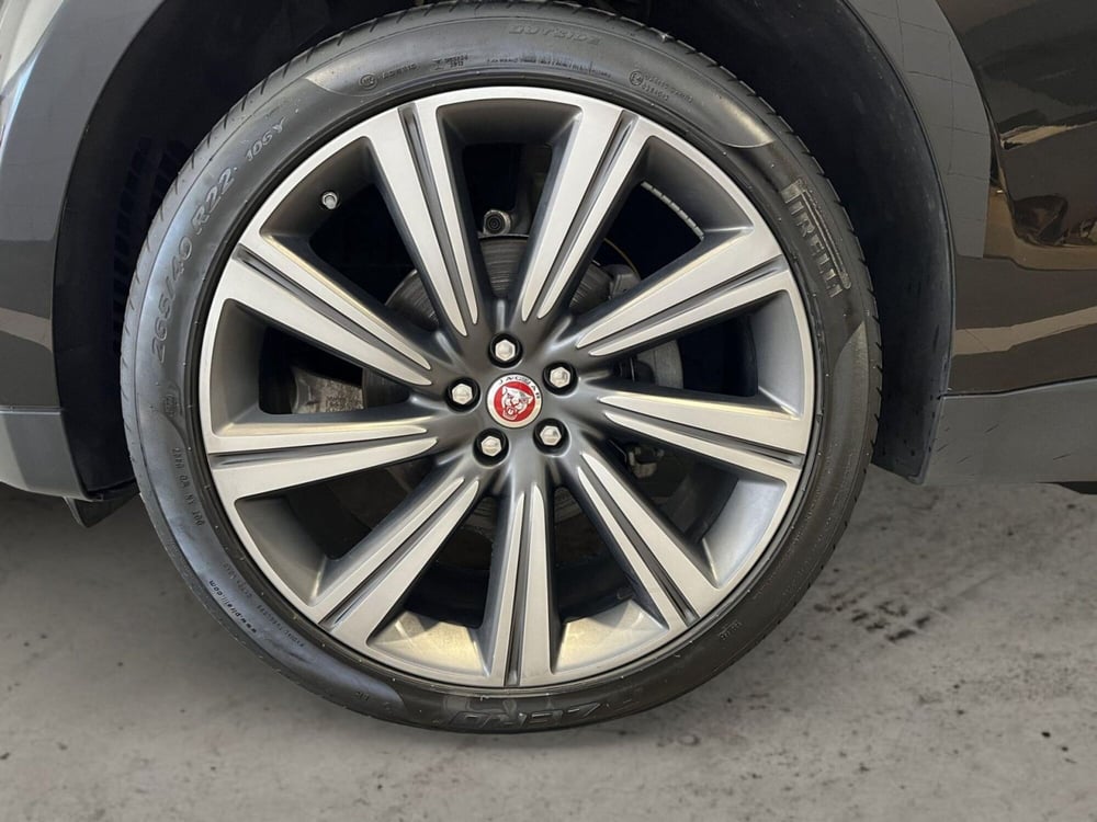 Jaguar F-Pace usata a Catania (9)
