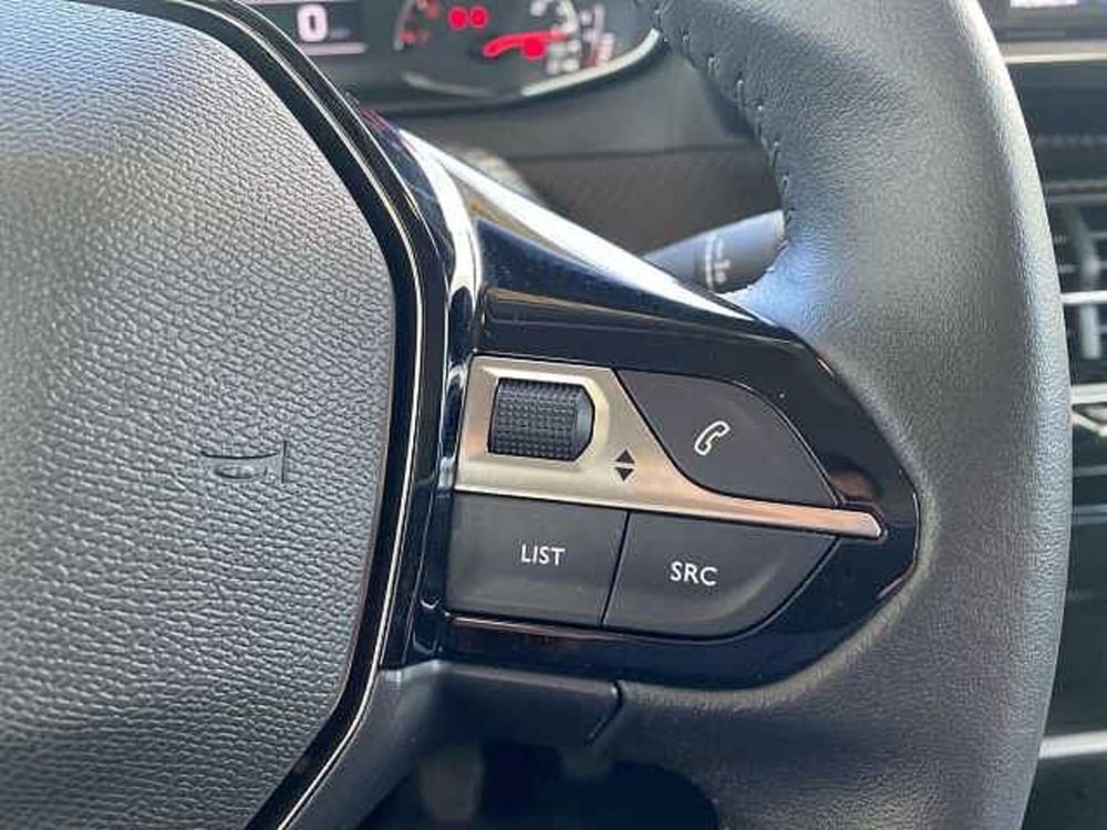 Peugeot 208 usata a Napoli (17)