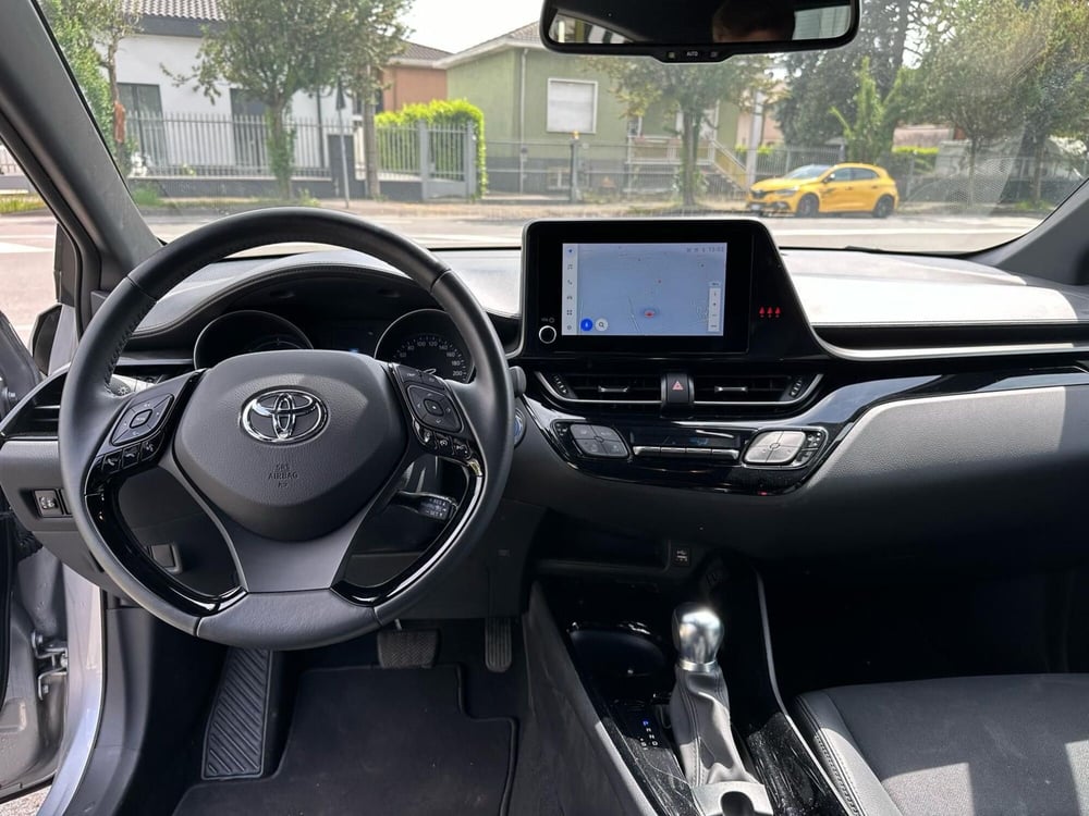 Toyota Toyota C-HR usata a Monza e Brianza (10)