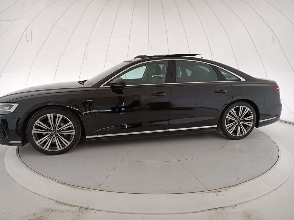 Audi A8 usata a Lecce (2)