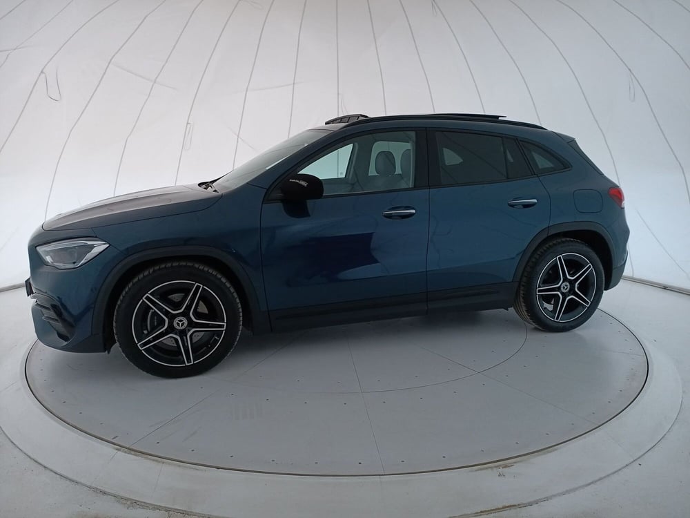 Mercedes-Benz GLA SUV usata a Bari (2)