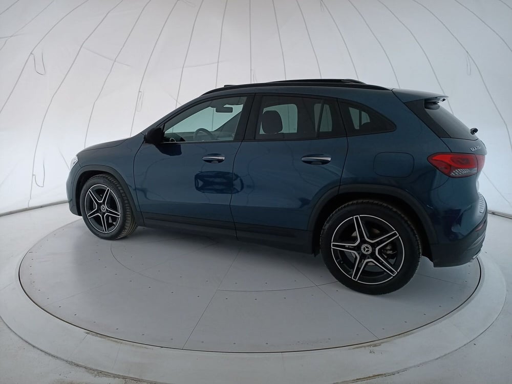 Mercedes-Benz GLA SUV usata a Bari (3)