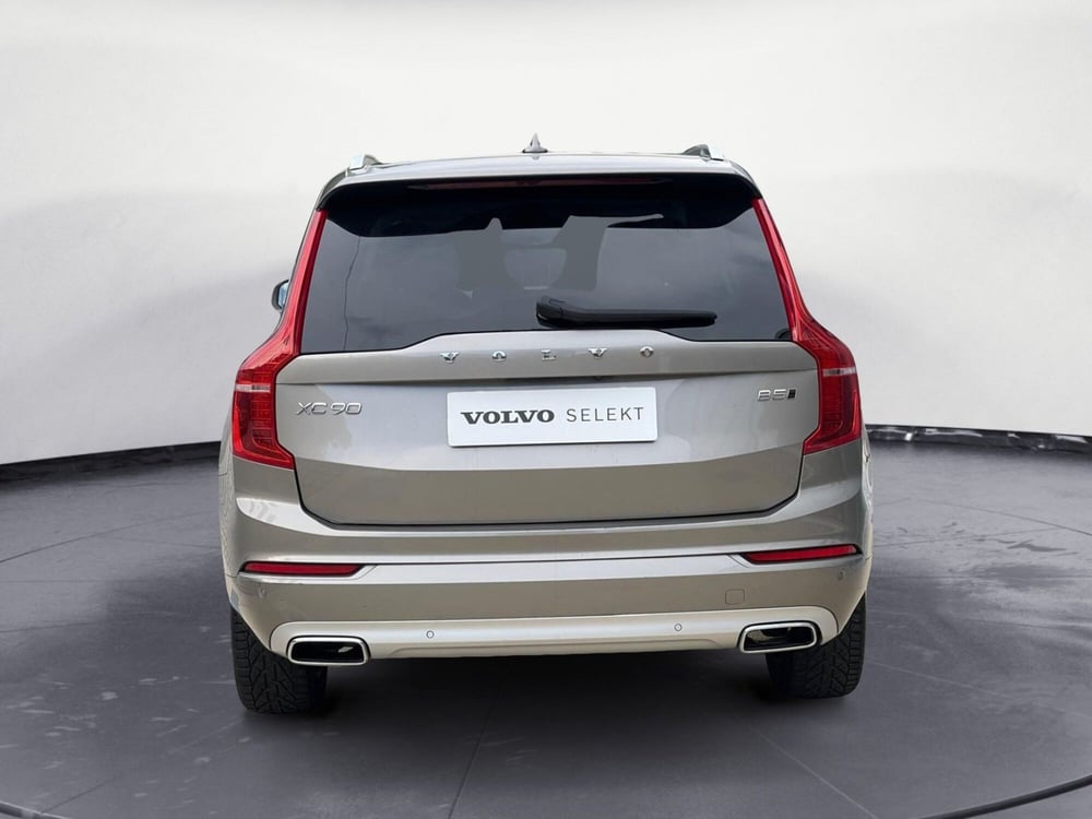 Volvo XC90 usata a Como (6)