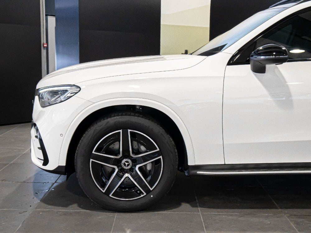 Mercedes-Benz GLC SUV nuova a Rimini (4)