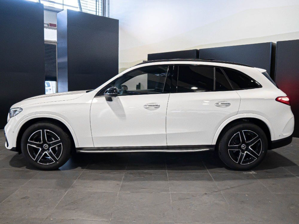Mercedes-Benz GLC SUV nuova a Rimini (7)